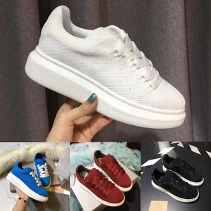 Wholesale round toe shoes resale online - 2020 Luxury Designer Shoes For Men Women Flat Chaussures Sneaker White Knitted Lace up Sneaker With a Rounded Toe Casual Shoes Sneakers