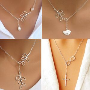 5 stilar Designer Smycken Kvinnor Halsband Enkel Infinity Cross Slide Necklace Silver Chain Pendant Bird and Tree Smycken