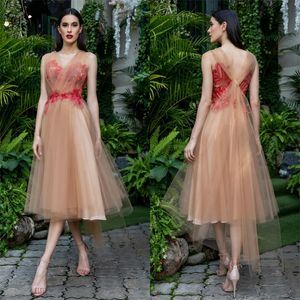Wholesale elegant knee length evening dresses for sale - Group buy Hot Sell Elegant Evening Dresses V neck Sleeveless Red Appliqued Prom Dress Ruched Tulle Knee length Backless Custom Made Party Gown