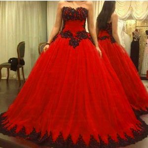 robes de mariée gothique noir et rouge achat en gros de Robes de mariée robe de mariée en dentelle de bal noire et rouge gothique robes de mariée plus la taille des robes de mariée bustier