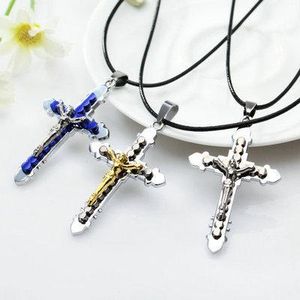 kruzifix kreuz anhänger großhandel-Kreuz Halskette Jesus Christus Kruzifix katholische Kreuz Anhänger mit Lederkette Halskette Kreuz Halskette schöner Halskette