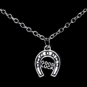 regalos de pareja únicos al por mayor-El collar de cadena par regalos de la hermana único personalizado Yin Yang collares de los colgantes
