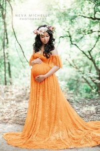 安くフルレースのマタニティイブニングドレスの長い肩の妊娠中の女性が身に着けている2019スイープ列車写真の服のターミーパーティーガウン