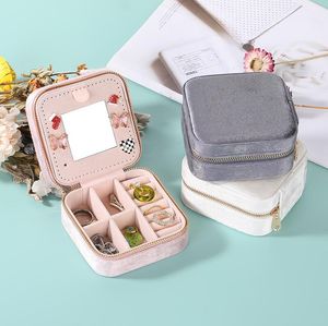Boîte à bijoux en velours de voyage Mini étui à cadeaux pour femmes filles petites boîtes de rangement portables pour bagues boucles d'oreilles colliers Bracelets