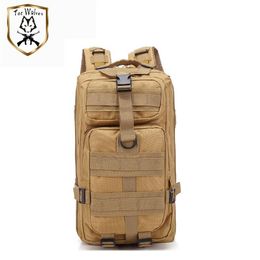 30L Camouflage Tactische Rugzak Militaire Rugzakken Waterdichte Legerrugzak Outdoor Camping Wandelen Vissen Grote Capaciteit Bags237c