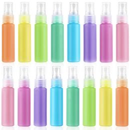 Bouteilles de pulvérisation en plastique PET colorées de 30 ml 1 oz avec pulvérisateur à pompe d'atomiseur transparent, récipient cosmétique liquide réutilisable de taille de voyage à brume fine Qknkm