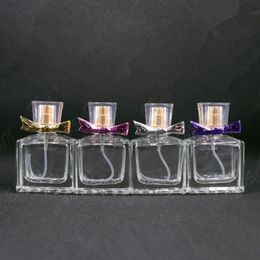 30 ml fashion boog stijl draagbare navulbare glazen parfumfles met verstuiver lege parfum geval met spray voor Waneman F20173723