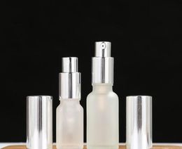 Bouteille de parfum ronde en verre givré rechargeable de 30ML, avec atomiseur en aluminium, flacon de pulvérisation cosmétique vide, conteneur pour voyage