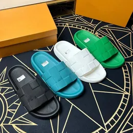 9model 2023 Zomer Luxe Koele Mannen Slippers Zachte Sandalen Mannen Strand Casual Schoenen Licht Eva Slides Designer Merk Heren Flip-Flops Heren Sandalen