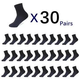 30 paires de chaussettes masculines Business Noir Tube Polyester Soft Cotton Coton Breatch Summer Automne Gift 240408