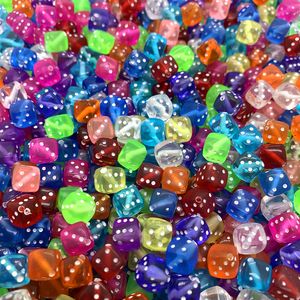 30pcs 8mm/Lot 6 Sided Transparent Portable Drinking Dice Acrylic Round Corner Board Game Dice Party Game Cubes Digital Dices