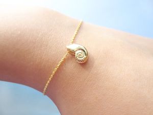 30 stcs schattige zeeschelp armband ariel voice shell armband spiraalvormige wervelende zee slakken armbanden oceaan strandconch charme keten sieraden