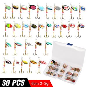 30 pcs Pêche Spinner Leurre Ensemble Wobblers Pour Brochet Carpe Basse Dur Appât Lac Mer Paillettes Cuillère Artificielle 2-3g Kit Accessoires Jerk 220309