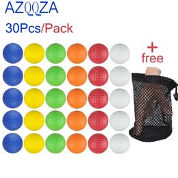 Balles de golf de 30pcs avec 1PCS Golf Ball Sac Souche à crampons PE Plastic Toy Ball Home Golf Practice Ball Beginner Mix Couleur 231220