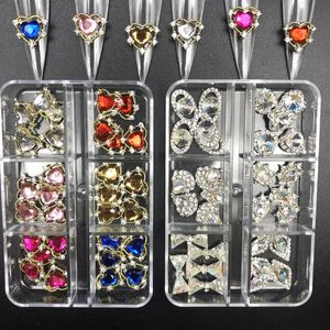 30pcs kawaii métal 3d bling de luxe de luxe art des nailaises charmes styles mixtes décoration en alliage cristal avec boîte pour la conception de l'ongle 240410