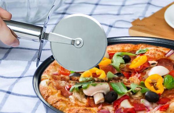 Fashion matel 430 En acier inoxydable Couteau rond Coupeurs de pizza Roues Outils à pizza Outils de cuisson Outils de nettoyage en gros ou personnalisé 10ps / lot