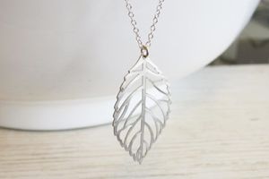 30 stcs Nature Leaf Venation gebladerte hanger plantenboom holle gevallen bladeren aderen ketting kettingen sieraden voor damesvrouwen