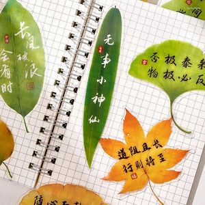 30PCS / Set Vintage Leaves Bookmarks Chinois Style PVC Livre en plastique Mark Kawaii Maple Page Marqueurs Accessoires DIY DÉCORATION DIY