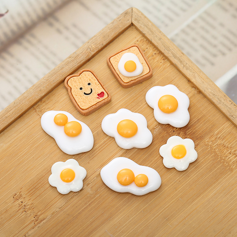 30 unids simulación de huevo escalfado AMOR Sandwich Flatback Resina Componentes Cabochon Fake Food Fit Decoración del teléfono DIY SCRAOBOOKING Accesorios