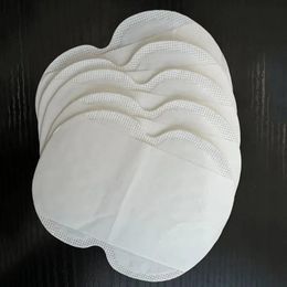 30pcs Été ultra mince Déodorants Tafts de coton sous les bras anti-transpiration PADS ABPERBULATION