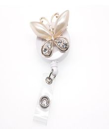 30PCSlot Fashion Rhinestone Pearl Mooie vlinder intrekbare dieren -ID Badge Holder Reel Reel voor GiftParty6689514