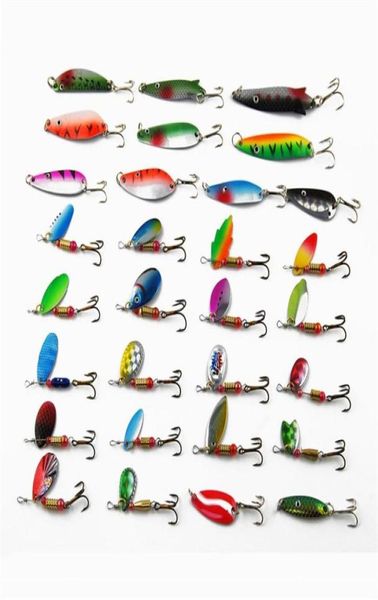 30pcsset Spinner appâts cuillère appâts de pêche Kit de leurre ensembles 47 leurres de natation appâts pour gros poissons en plein air facile pour la pêche 261Q4477501