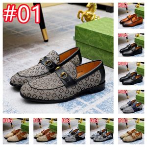 30 -stijl mannen lederen loafers retro kwastpatroon schoenen luxe ontwerper slip op comfortabele casual mannelijke platte schoenen clubschoenen big size 45