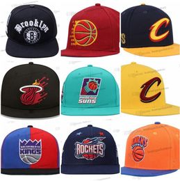 31 Colors Mens Baseball Snapback Hats Classic Toutes les équipes Red Vintage Black Camo Chicago Sport Basketball Caps ajustés Chapeau Patch cousu mar29-09