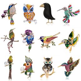 31 Stijlen vrouwen mode Rhinestone email vogelbroche schattig levendig vliegende jonge dierenbroche sjaaljurk jas revers pins cadeau