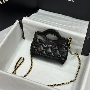 31bag Diseñador para mujer Mini bolso de hombro Cuero Diamante Hardware dorado Hebilla de metal Mango semiredondo Bolso de lujo Matelasse Cadena Bolsos cruzados Bolsas de maquillaje 15 cm