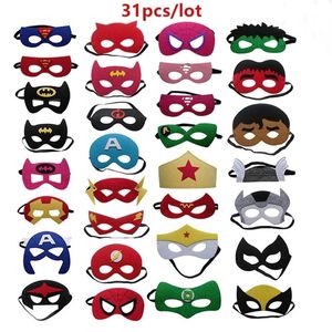 31pcs Super Hero Máscaras para Halloween Navidad Cumpleaños Vestir Disfraz Cosplay Máscara Niños Niños Fiesta Favor Regalo Y200103