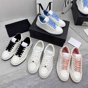 32% OFF Sports 2024 Xiaoxiang noir et panda nouvelle planche tête ronde fond épais rose décontracté à lacets lettres sport petites chaussures blanches femmes