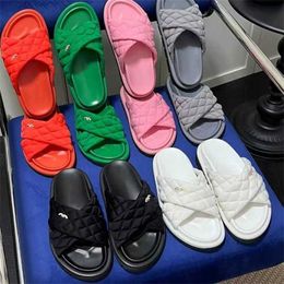 32% de réduction Chaussures de sport 2024 version haute Xiao Xiang Tuo été nouveau vêtement d'extérieur bout ouvert polyvalent style croisé chaussures de plage décontractées