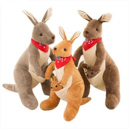 3255Cm Australian Kangaroo Cuddle Doll Cute Creative Mother And ld Kangaroo Cuddles ldren Regalo de cumpleaños J220729
