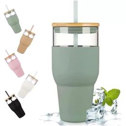 Copo de vidro de 32 onças com canudo e tampa Reutilizável Boba Smoothie Cup Copo de café gelado com manga de silicone Serve para porta-copos Garrafa de água de vidro BPA Free Atacado FY5733