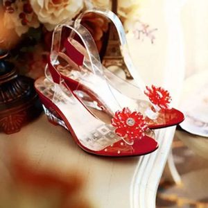 330 Fashion Transparent Femmes Clear Slipper Trops Flip-flops Chaussures Flats Dames Dames Sweet Cendages Crystal Peep Tee AE5