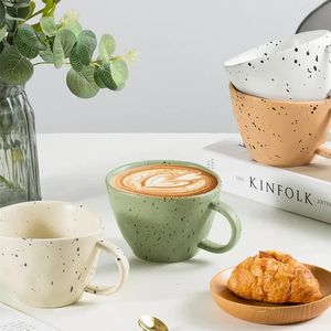 330 ml Creative Ink Splash Splash Art Tass Hand Pinch Ceramic Mug Ceramic Espresso Café Breakfast Breakfast Milk Mugs Couple Water Cup 240424