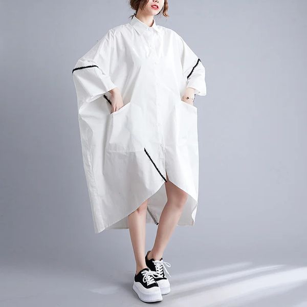 # 3483 Femmes blanches Robe de chemise asymétrique Batwing Sleeve Loose Front Buttons Midi Big Pockets Collier Collier Summer 240415
