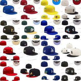 36 couleurs Chapeaux ajustés de baseball pour hommes Classique Bleu Royal Couleur Rouge Angeles "Hip Hop Chicago Sport Casquettes à coeurs entièrement fermés Chapeau Stitch Heart As vert Love Hustle Oc2-02