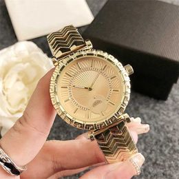 36% OFF montre montre mode pleine femmes fille tête cadran style acier métal bande de luxe avec horloge à quartz VE 84