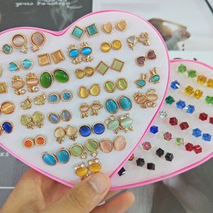 36 Paires Mode Styles Coréens Mignon Catseye Cristal Alphabet Stud avec boîte à bijoux coeur Femmes Filles Argent Or Boucles D'oreilles Paire Mixte