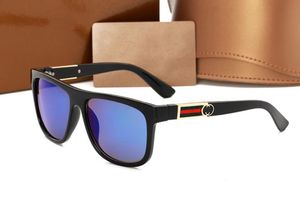 3880 Gafas de sol de diseñador Hombres Mujeres Anteojos Sombras al aire libre Marco de PC Moda Clásico Señora Gafas de sol Espejos para mujer con cajas originales