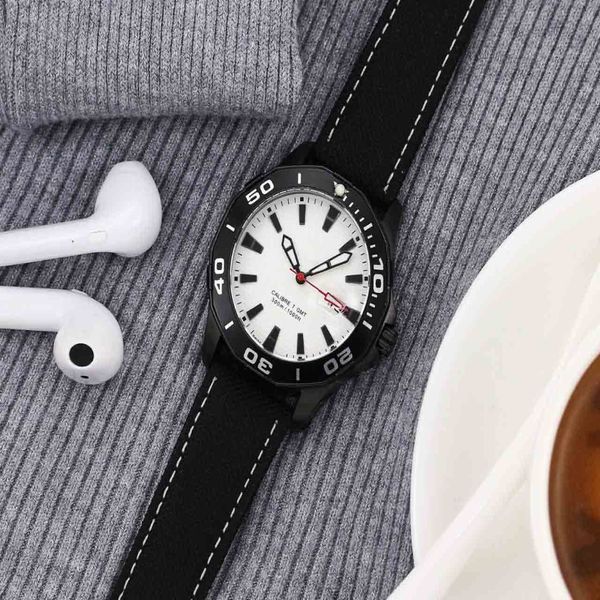 Relojes pequeños de cuero de cuarzo con tres agujas de 38mm para hombre, moda de 8 colores, reloj de diseño para hombre, regalos completos para hombre w1976