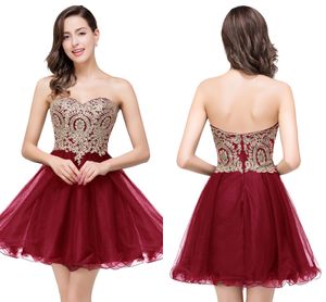 $39.9 Nouveau Pas Cher 7 Couleurs Mini Robes De Soirée Courtes 2020 Petite Dentelle Noire Appliques Tulle Cocktail Bourgogne Robe De Soirée De Bal CPS411