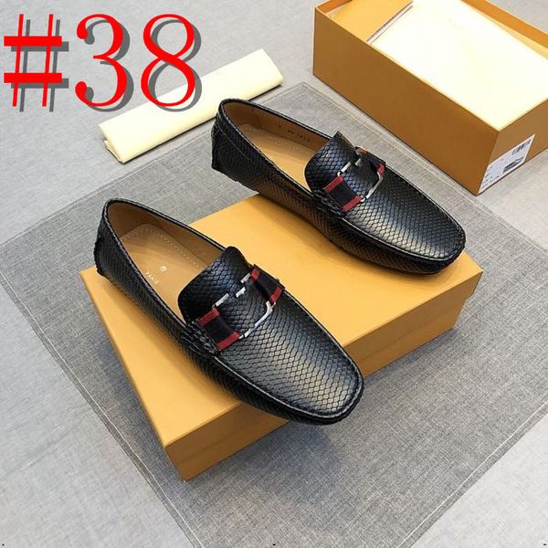 39Modelo Otoño Estilo británico Diseñador Mocasines Zapatos Hombres lujosos Cordones de corte bajo Zapatos casuales Cuero genuino Moda Hombres Zapatos Drive al por mayor