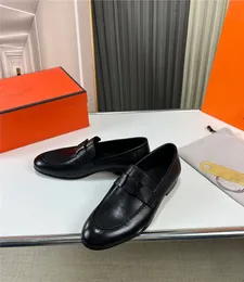 39 Modelo Caballero de cuero Genuino Diseñador Diseñador zapatos Men Brogues Oxford Traje de calidad para hombres Zapatos de cuero de negocios de hombres clásicos