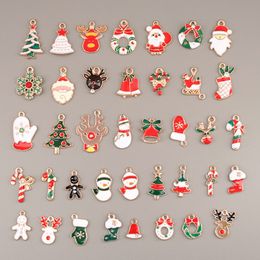 39 -stcs Nieuwe gemengde kleurrijke kerstserie Elawcharms Kleine hanger Xmas Gifts Diy handgemaakte sieraden Making Finding