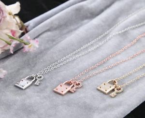 3 Kleuren Hot Merk Tone Lock Hanger M Volledige Rhinestone Plated Gouden Hanger Ketting K Brief Ketting Logo Gift9853814