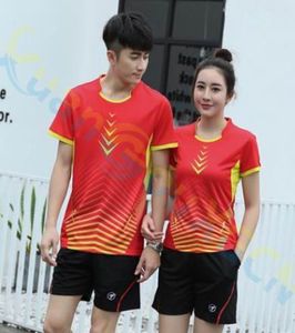 3 couleurs femmes badminton Jersey ensembles uniformes Couple vêtements de sport hommes badminton tennis tennis de table 1 chemise 1 short survêtements7174312