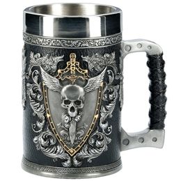 3D -biermoks Stein Tankard Dubbele kop adelaar gevleugelde zwaard en schildschedel Crest roestvrijstalen hars koffiekopje mok 600 ml 220727